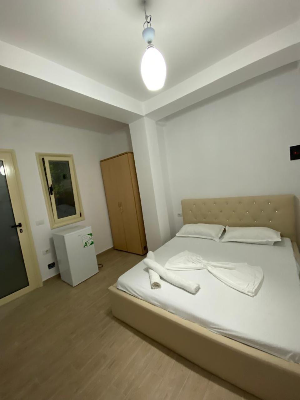 Jon Vlorë Exterior foto
